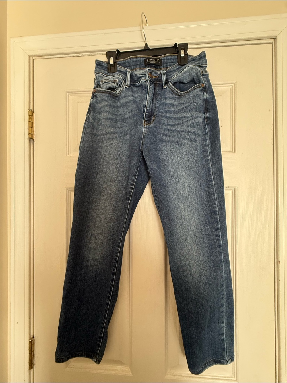 Judy Blue Medium Blue Straight Leg Jeans - Women's